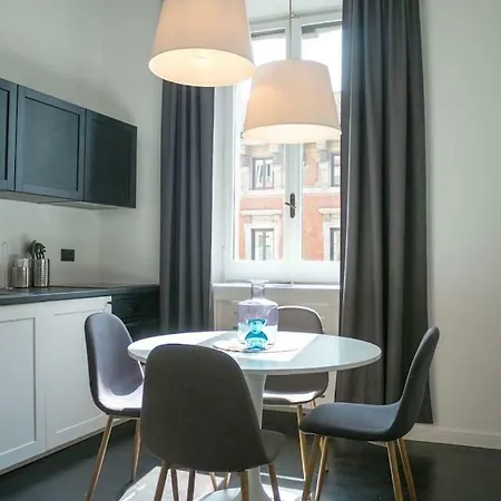 2 Lusso Centro Duomo Castello Apartment Milan