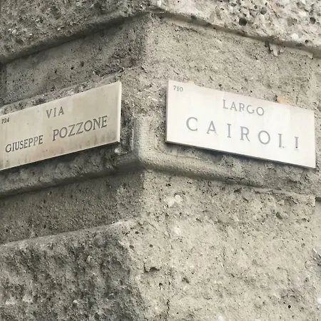 2 Lusso Centro Duomo Castello Apartment *