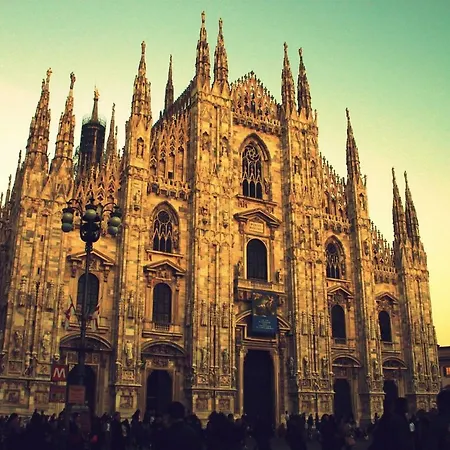 2 Lusso Centro Duomo Castello